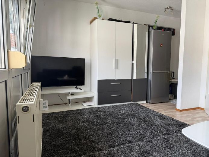 Modern/quiet 1-room apartment with fitted kitchen in central location in Fürth – Foto 3