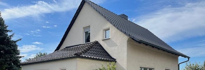 Hausansicht, Einfahrt