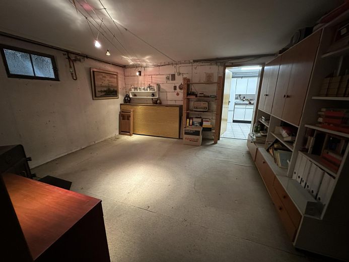 Casa pareada en venta en Pfungstadt-Esb./Eich – Wohnkeller