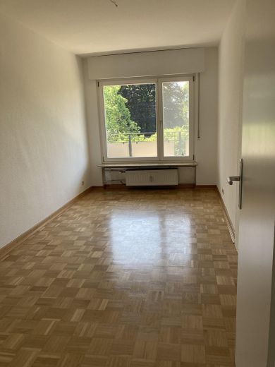 Zentral und ruhig gelegene 3-Zimmerwohnung in Hanau, Stadtteil Innenstadt – Foto 2