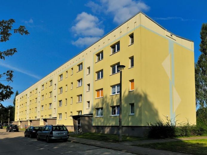 Einziehen im Frühling: Mietfrei starten oder Gutschein sichern – Foto 1