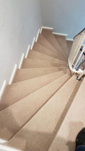 Maison mitoyenne de bout bien entretenue à Fleestedt directement au Höpen – Treppe