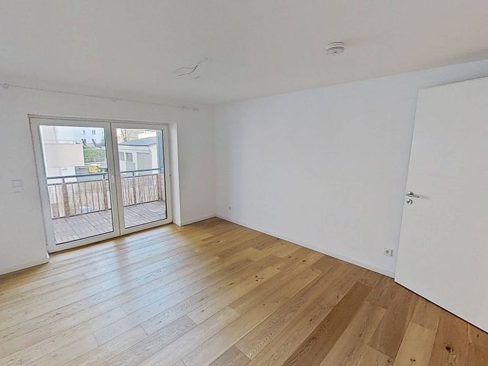 Luminoso piso de 3 habitaciones con BALCÓN y moderna COCINA INTEGRADA en el oeste de Stuttgart – Ansicht I: Wohn- und Esszimmer