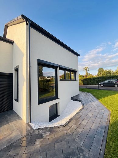 Luxus-EFH kernsaniert 2026 | Klasse A | 1.448 m² Grundstück – Außen