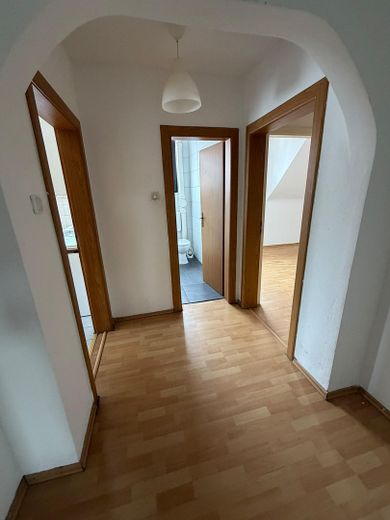 Zweifamilienhaus mit ca. 200 m² und 9 Zimmern in Erlensee – nur als gesamtes Haus zu vermieten – Foto 9