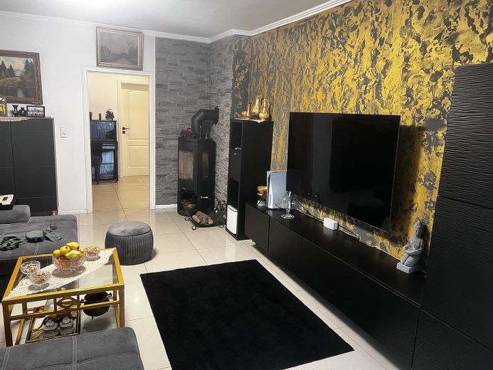 Modernized single- to two-family house – high-quality renovated, family-friendly – Foto 10