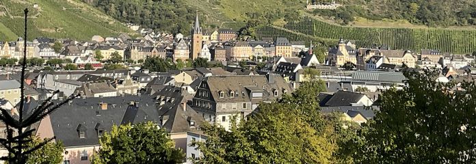  Ansicht auf Bernkastel