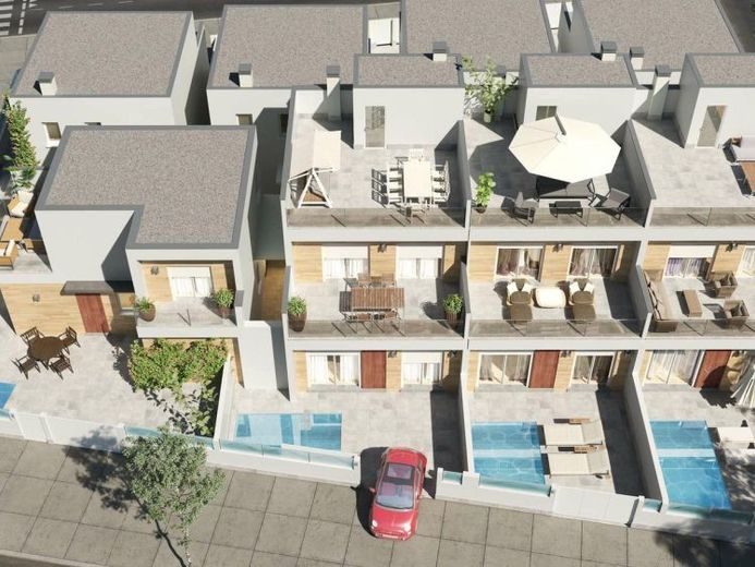 Außergewöhnliche Villa mit Pool in unmittelbarer Strandnähe. – Foto 1