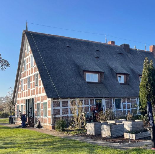 Wohn(t)raum vor den Toren Hamburgs: 4-Zimmer-Wohnung mit eigener Terrasse – Foto 5