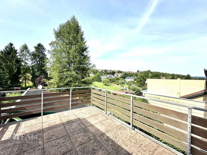 Sonnenhelles Zweifamilienhaus mit separatem Werkstattgebäude! – IMG_1031