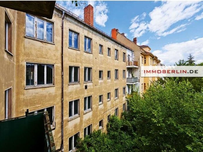 IMMOBERLIN.DE - Zwei Mehrfamilienhäuser mit attraktivem Potential nahe der Görlitzer Altstadt – Foto 1