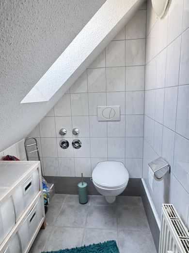 3,5-Zimmer-Wohnung mit Balkon im Zentrum von  Rastatt – Gäste WC