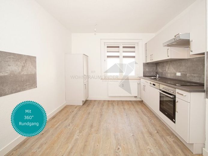 !! Einbauküche, tolles Tageslichtbad, Abstellraum mit WM-Stellplatz !! 2 Zimmer EG-Whg. in Ebersdorf – Foto 1
