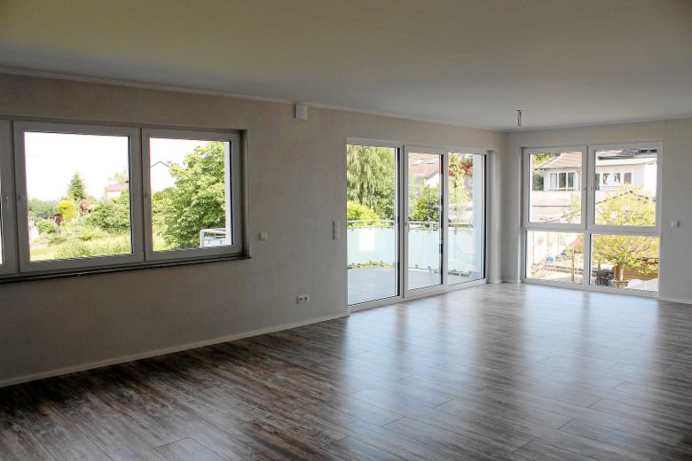 Objekt Domblick 61, 53639 Königswinter Thomasberg WE 04 – Wohnzimmer mit Essbereich
