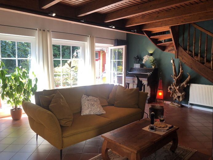 Einfamilienhaus in bester Wohnlage - *Courtagefrei* – Wohnzimmer 2