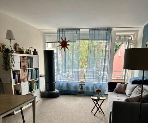 Leerstehende 2 Zimmer WHG mit 2 Balkonen in Bonn-Poppelsdorf