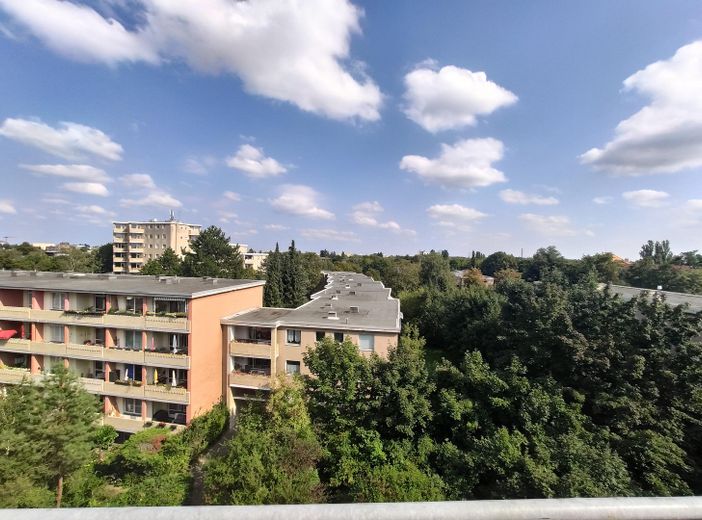 (provisions- u. bezugsfrei) Traumhafte, renovierte 4 Zimmer-Wohnung mit großer Dachterrasse – Blick von Terrasse