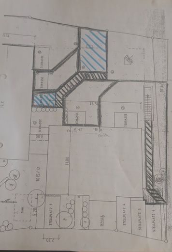 Viel Platz, viel Grün: 4-Zimmer-Maisonette mit Gartenidylle – Terassen- und Grundstücksplan