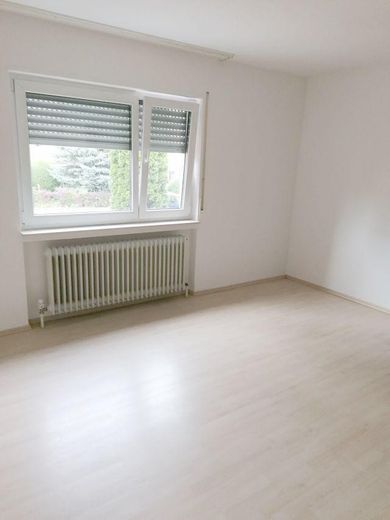 Sehr, schöne, helle 2 Zi-Whg mit EBK, Terrasse und Autoabstellplatz in Würzburg-Frauenland – Foto 2