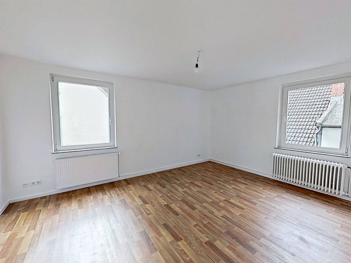 Gemütlichkeit&Modernität: 2-Zi.-Whg. mit Wannenbad in Bielefeld-Mitte – Ansicht I: Wohn- und Esszimmer