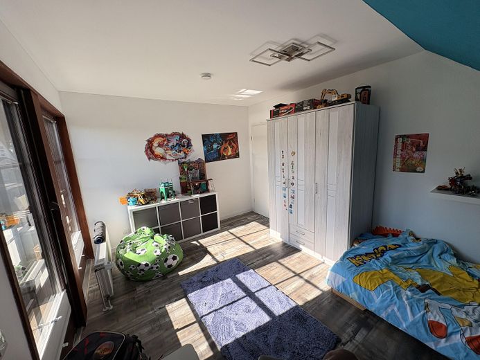 Житло з характером: простора 4-кімнатна квартира у Вільнсдорфі – Фотографія 8