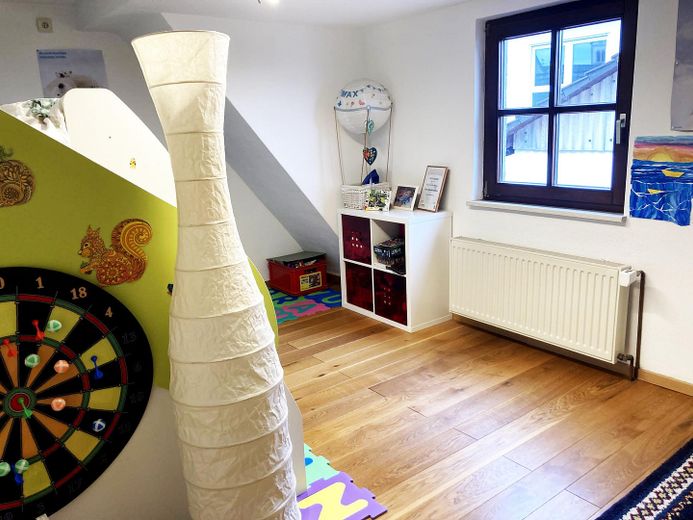 Großzügige ETW in Baden-Baden-Sandweier mit mediterranem Flair, zentral und ruhig gelegen. – Kinderzimmer 1