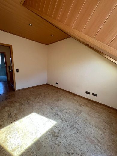 Traumhaftes Haus sucht liebevolle Familie mit Kindern – 3. Schlafzimmer OG