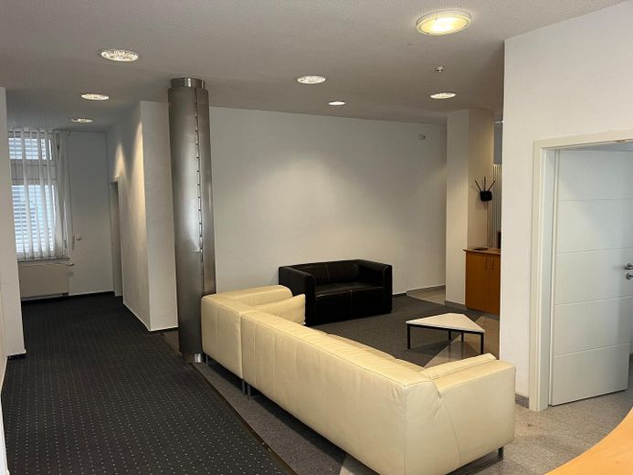 Großzügige, helle Wohnung mit vielfältigen Nutzungsmöglichkeiten in Kröv auf 214 m² – Foto 9