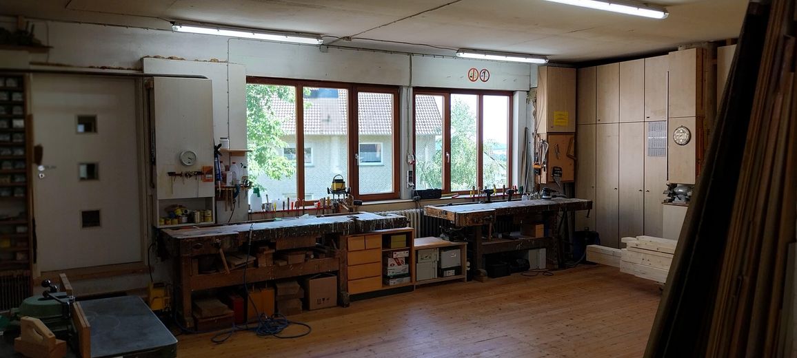 Casa unifamiliare con officina – spazio per vivere e creare – Werkstatt