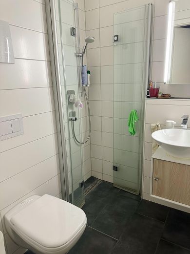 Moderne 4-Zimmer-Neubauwohnung| Kochinsel| 2 Balkone| TG mit Wallbox| Sindelfingen-Goldberg – Foto 9