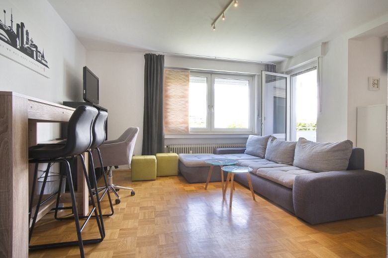 Schöne, ruhig gelegene Wohnung mit Balkon und guter Raumaufteilung, viel Komfort, angenehmes Wohnumfeld, – 52869780eb42308aeb6bfabbd59dc234da7ea8a5.jpg