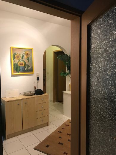Biete Helle 2 Zimmer Wohnung von Privat in ruhige Lage in Tännesberg mit Terrasse,Grillgarten Mitbenutzung und Stellplatz sowie Keller. Wohnung sehr gut geteilt und Vollmöbliert.70000€ vhb. 015111378015 – Foto 15