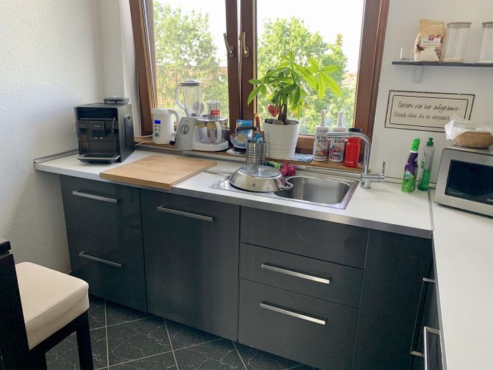 Hochwertige 3-Raum-Dachgeschosswohnung mit großer Dachterrasse in ruhiger Top-Lage – Küche