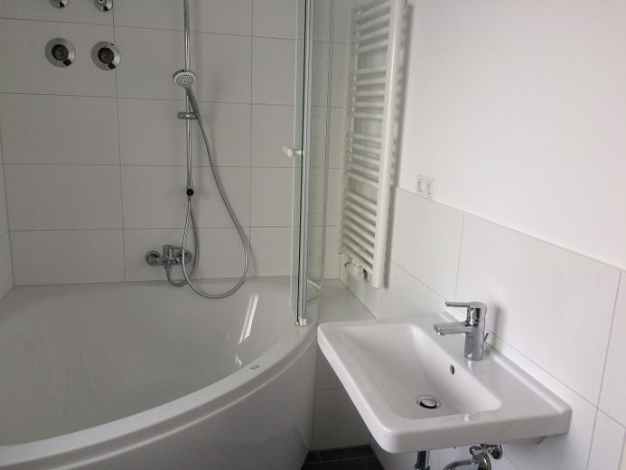 bonito apartamento de 2 habitaciones en planta baja en Uttenreuth – Foto 4