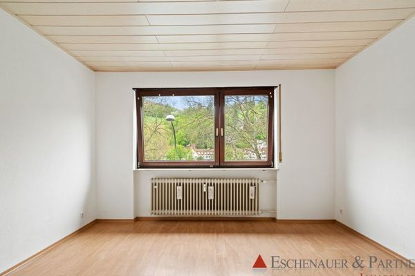 IDEAL FÜR EIN JUNGES PAAR - Wohnung mit Neckarblick in verkehrsgünstiger Lage
