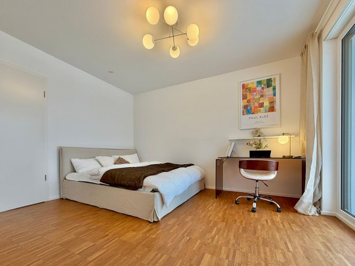 WG-Zimmer (1. rechts)