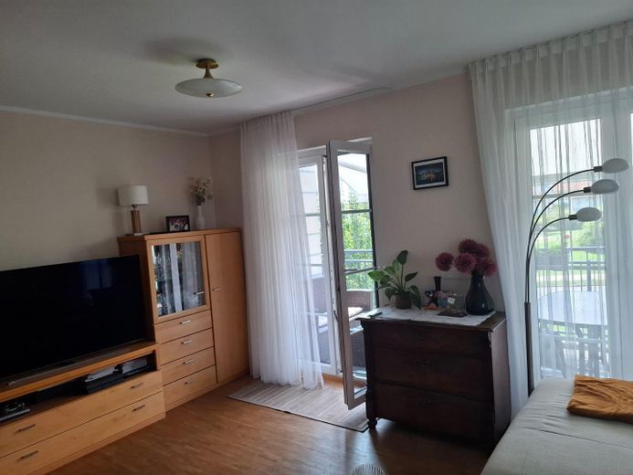 Wohnzimmer Richtung Balkon 