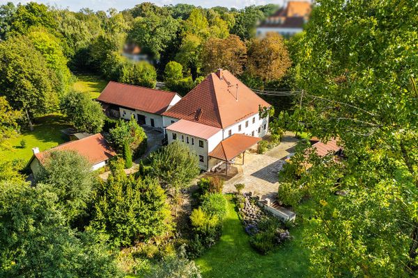 Wohn-/lifestyle Anwesen, 3 WE, ca. 480m² Wfl., 800m² Lagerfl., 7000 m² Grund, Exklusiv! prov.frei !