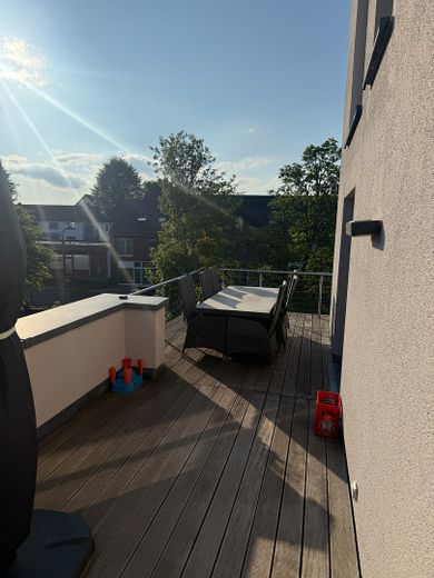 Exklusive und sehr zentral gelegene Penthaus-Wohnung in Simmerath – Untere Terrasse