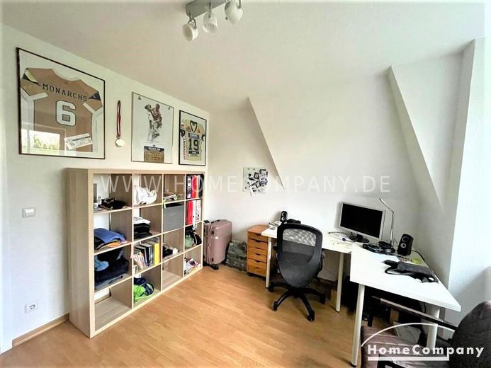 24697 Möbliert/Furnished 3-Zimmer Wohnung mit Loggia in Dresden-Striesen max. 2 Personen – 6c4e05cafe15eb16328c69a47cbae2948e29e6f6.jpg
