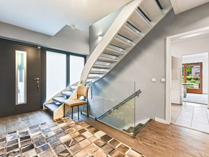 Ein Haus für das echte Familienleben – viel Platz in Hamburg-Rissen – Foto 1