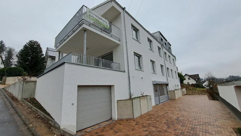 NEUBAU am Freibad - Wallbox Fahrradgarage Topausstattung – Ansicht Südwesten