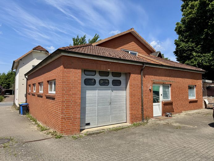 Rückansicht Halle