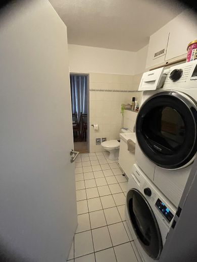 Von Privat sehr schöne & helle 2.5 ZKB in direkter Innenstadtlage – Foto 21
