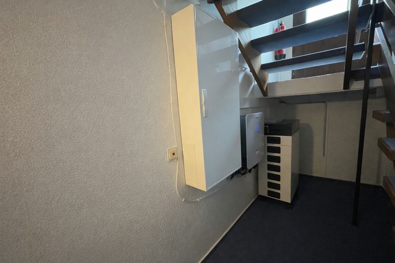 Exclusive House with Garage and Three Parking Spaces – UG PV m Speicher u Notstrom