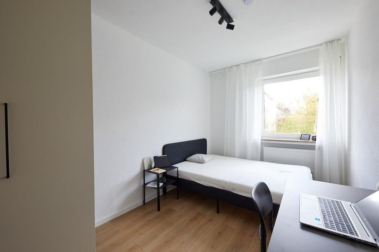Vollvermietete 4-Zimmer-WG-Wohnung in Obermenzing, saniert und möbliert – Zimmer 2