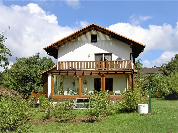 2-gezinswoning incl. 1700 m² grond in Engelsberg – Außenansicht Süd