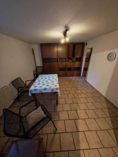 Raumwunder mit Einliegerwohnung & Doppelgarage - provisionsfrei - Erbpacht – Kellerraum