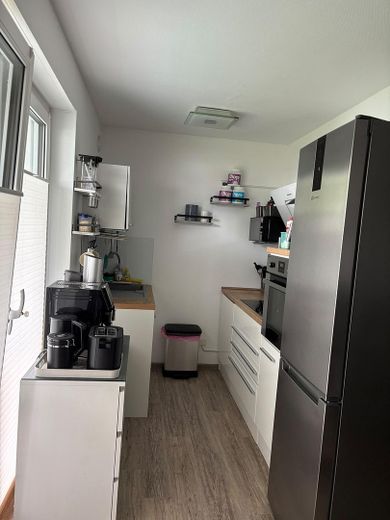 moderne 3 Zimmer-Wohnung mit Balkon in Kaufungen – Küche