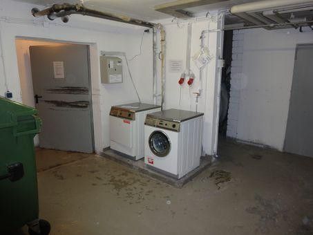 Freies möbliertes Apartment, Schwimmhalle, Sauna, S-Bahn München, von privat – Wasch-/Trockenmaschinen